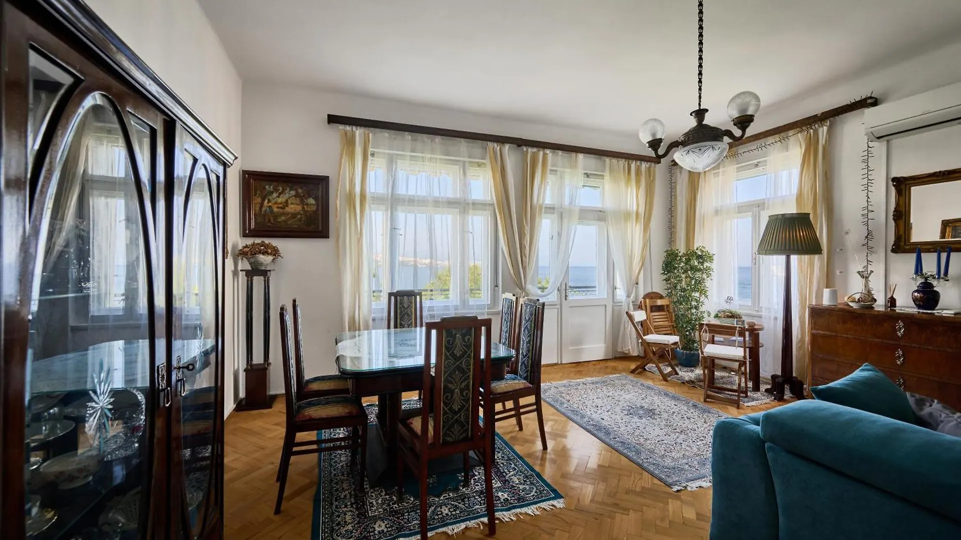 Leona Authentic Beachfront Villa 2Br Apt أوباتيا 0*,  كرواتيا