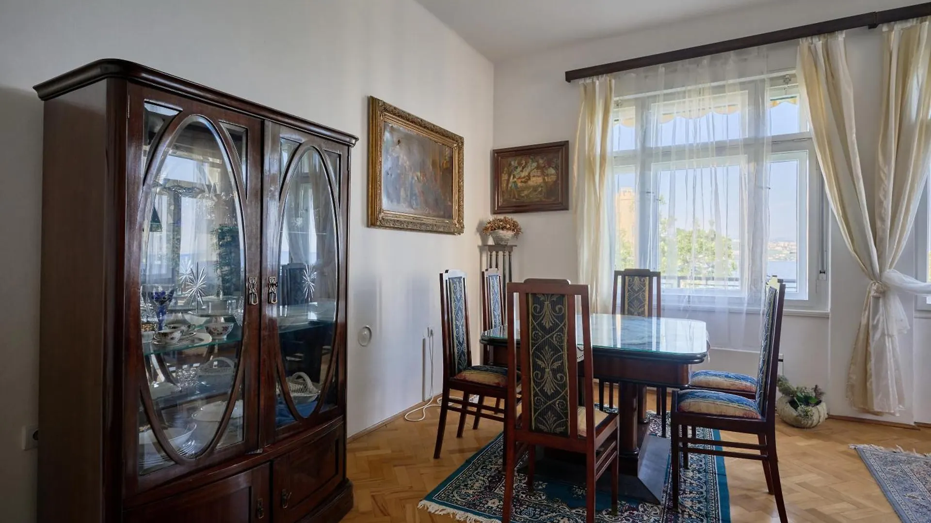 Leona Authentic Beachfront Villa 2Br Apt أوباتيا شقة